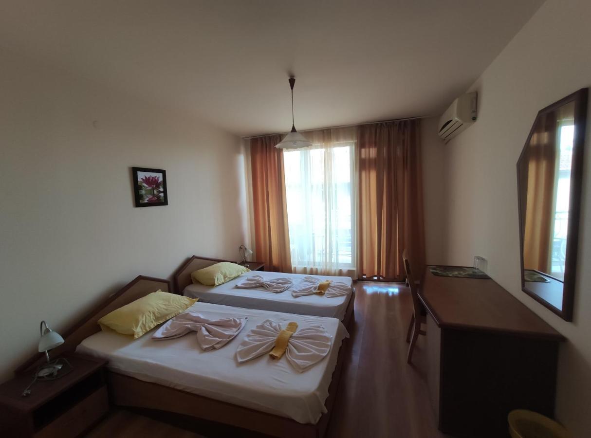 Family Hotel Denica Obzor Esterno foto
